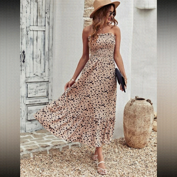 Dresses & Skirts - All over print shirred bodice bandeau dress